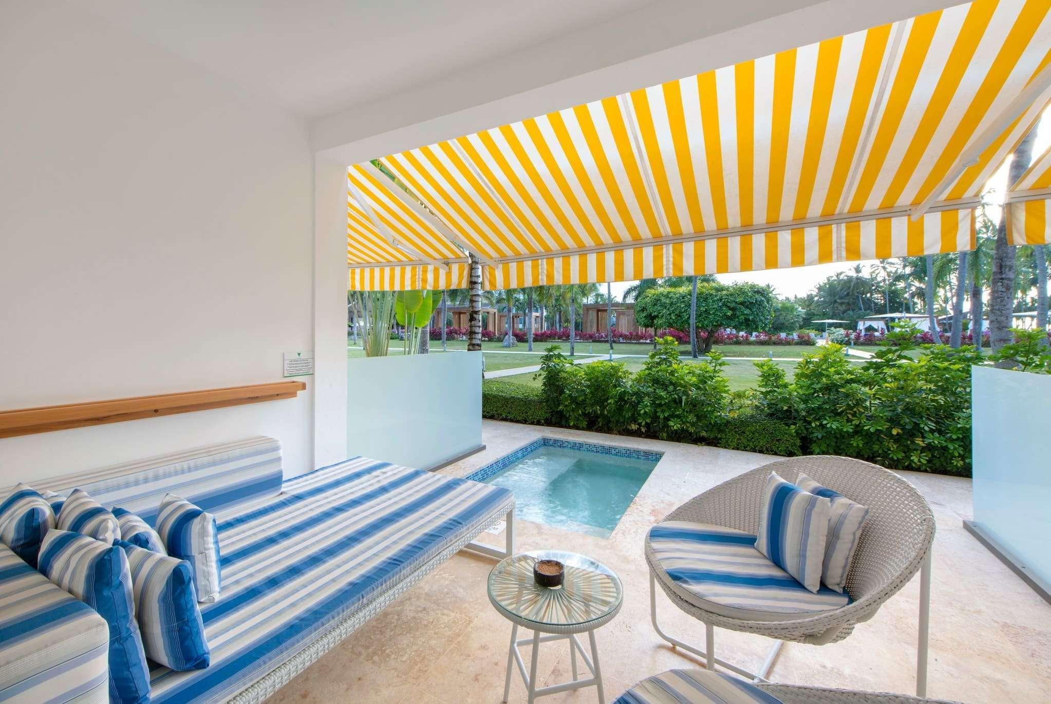 فيفا ويندام في سامانا - منتجع شامل الكل، للكبار فقط لاس تاريناس المظهر الخارجي الصورة A pool at the Eden Roc Cap Cana