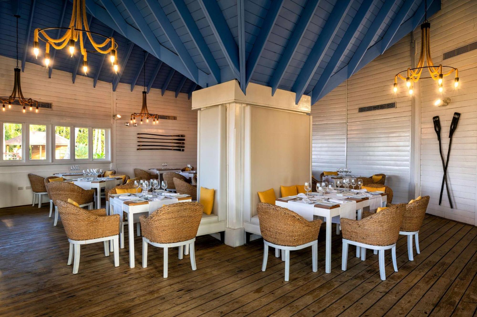 فيفا ويندام في سامانا - منتجع شامل الكل، للكبار فقط لاس تاريناس المظهر الخارجي الصورة Restaurant